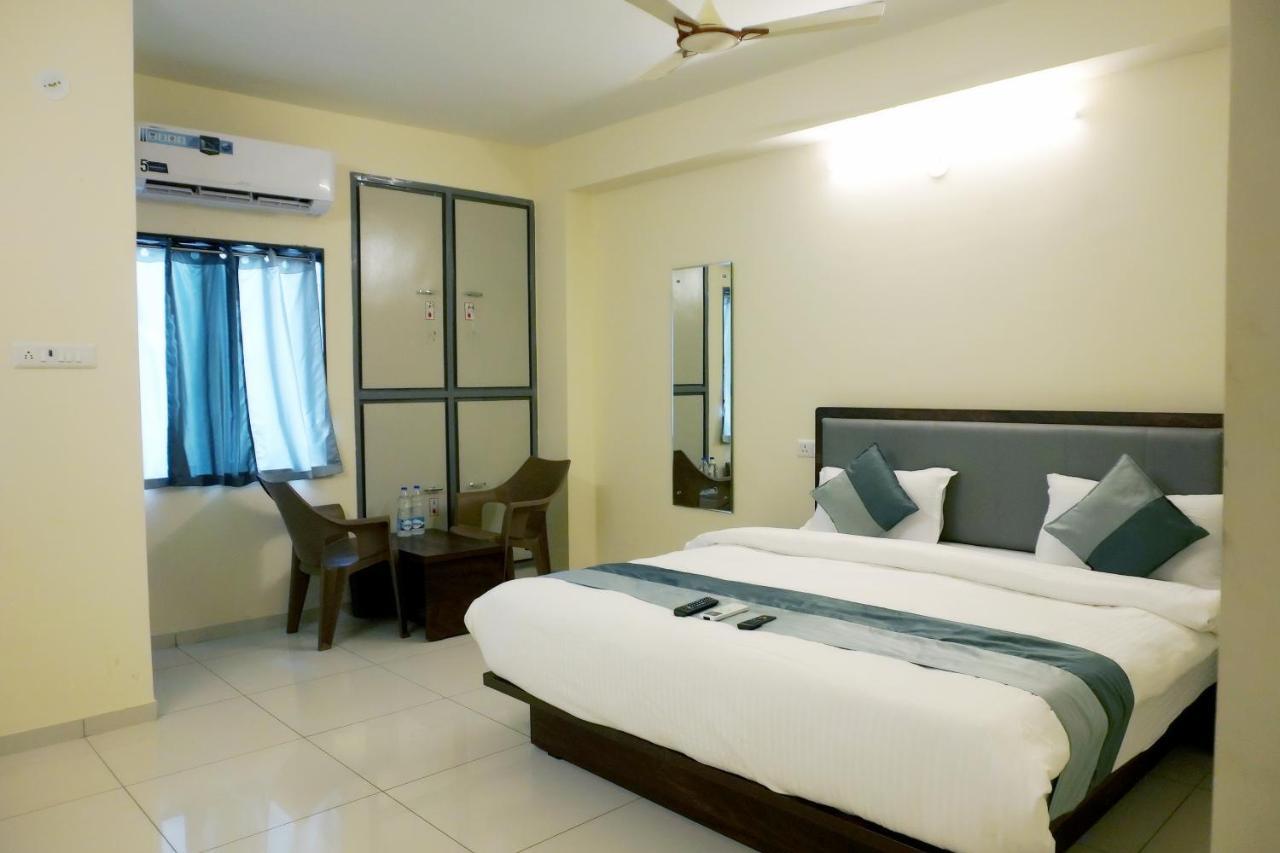 Hotel Nova Sk 拉杰果德 外观 照片