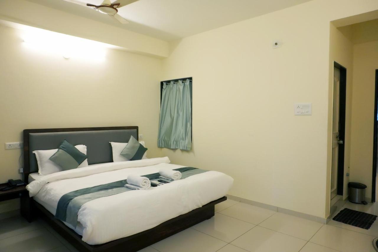 Hotel Nova Sk 拉杰果德 外观 照片
